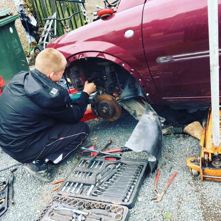 Step 2 on the caravan build engine out bro cutting the driveshafts with the grinder #build #rat #rat…