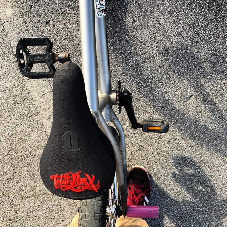 Impromptu chainless session #bmx