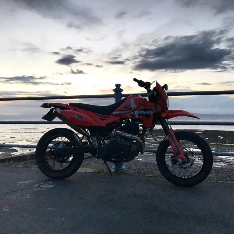 Instabanger of the night with @kielaughs_ #ride #supermotard #supermoto #motorbike #photography #iph…