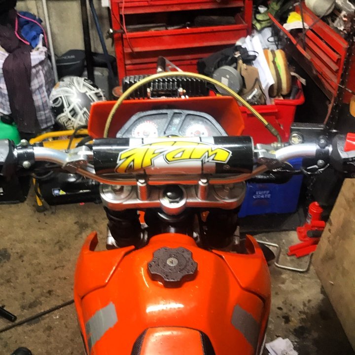 Just installed a new battery clutch cable and sick #afam handlebars #supermoto #supermotard #motorbi…