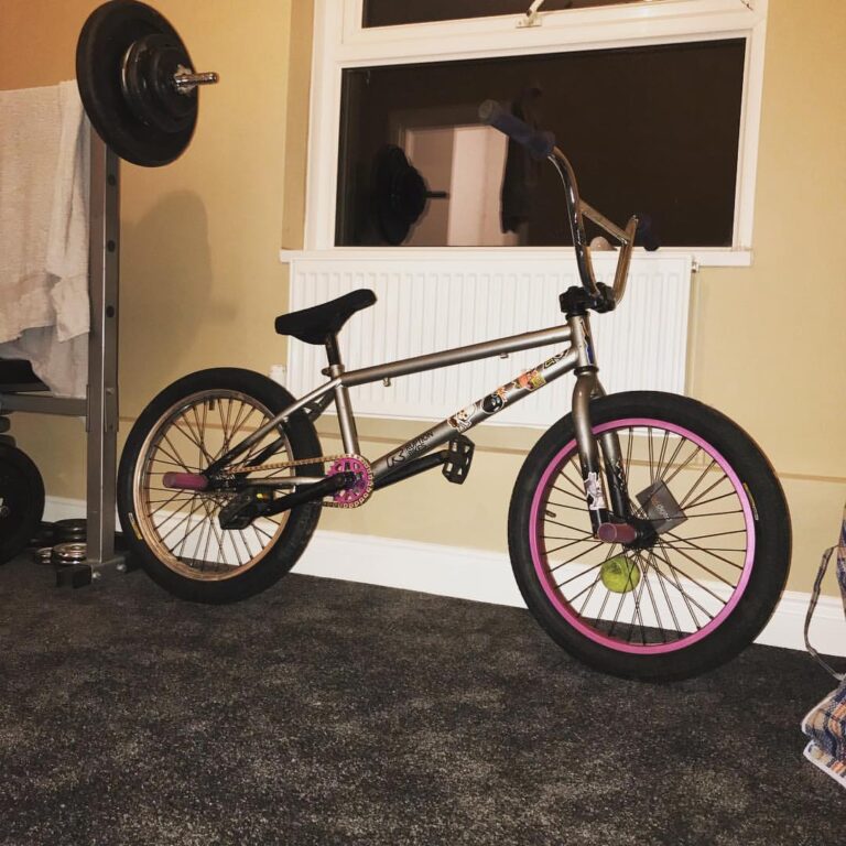 I am really bad about keeping this bike maintained #bmx #streetriding #fixed