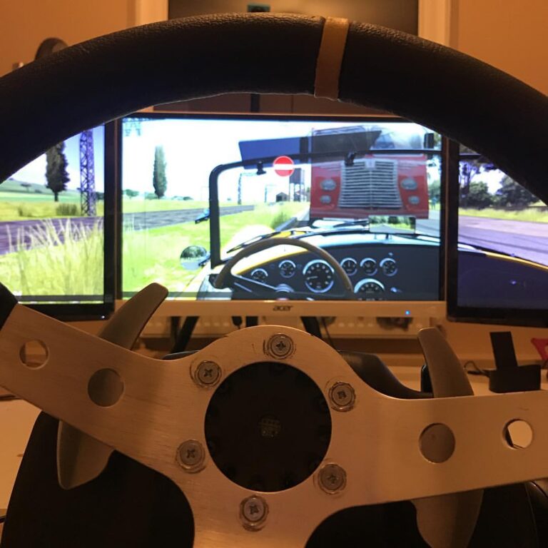 I’m streaming link in bio #stream #streamer #simracing #cristmas