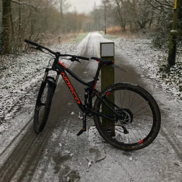 Anyone else switch out the #roadbike for a #mountainbike for this mornings #commute because of the #…