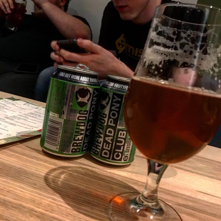 Out withe boys it's gotta be a @brewdogofficial #deadponyclub #ipa #plaeale #ale #beer