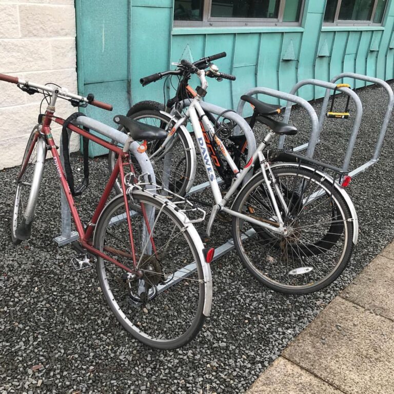 Is there any need 😡 Lemme just lean my bike against this other persons bike without a single care ev…