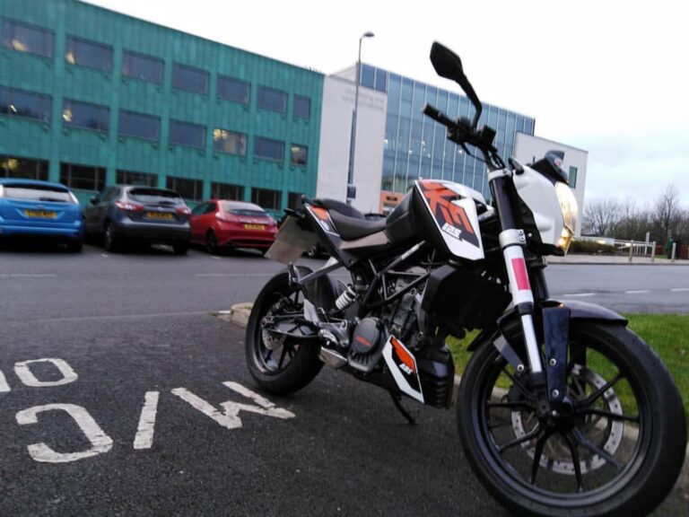 And the new bike spam starts. #125 #ktm #ktmduke #motorcycle #newbike