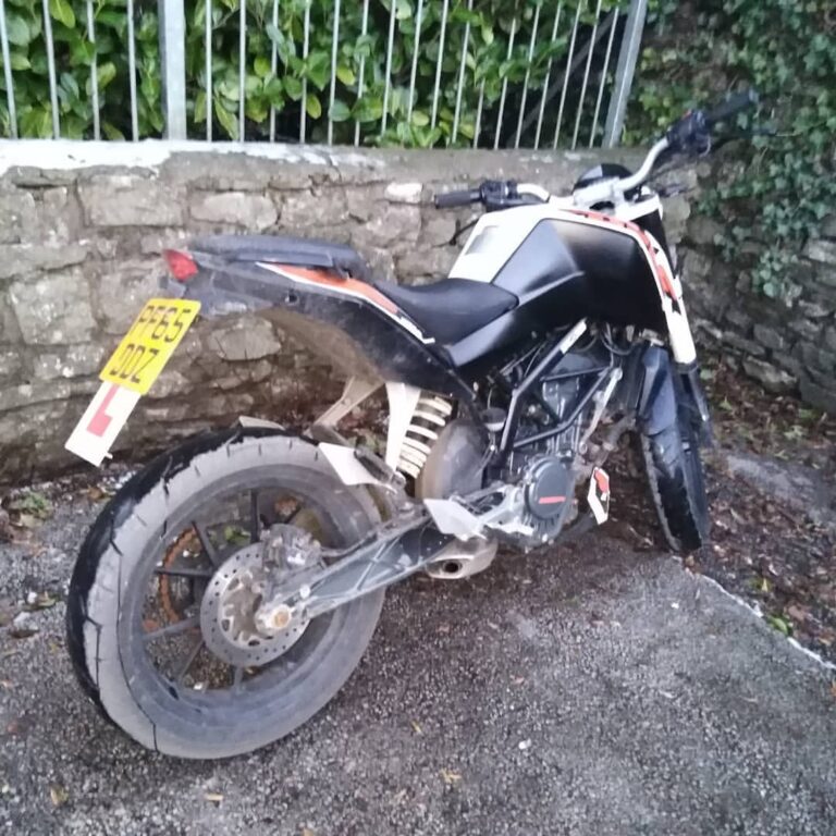 Don't worry bby summer is coming soon. Bath time soon. #bike #motorcycle #ktm #duke #125cc