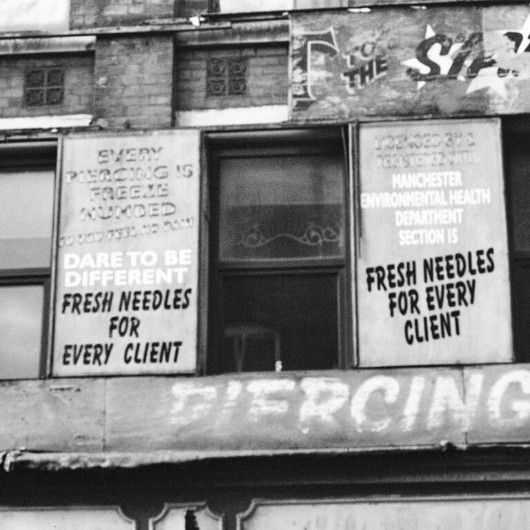 Manchester photos 📷 Pentax me super / 35-85 f3.5 Pentax 🎞️ XP2 400 #film #35mm #kodak #ilford #harma…