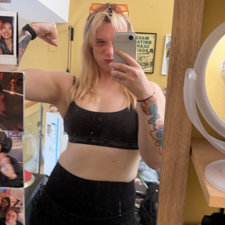 Look at me doing so well and being happy 😊 #gym #gymrat #trans #transexual